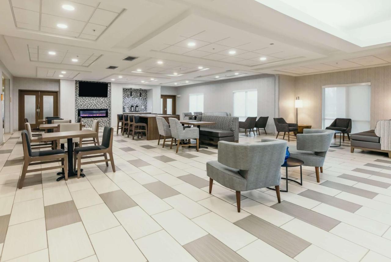 La Quinta Inn & Suites By Wyndham Ankeny Ia - Des Moines Ia Bagian luar foto