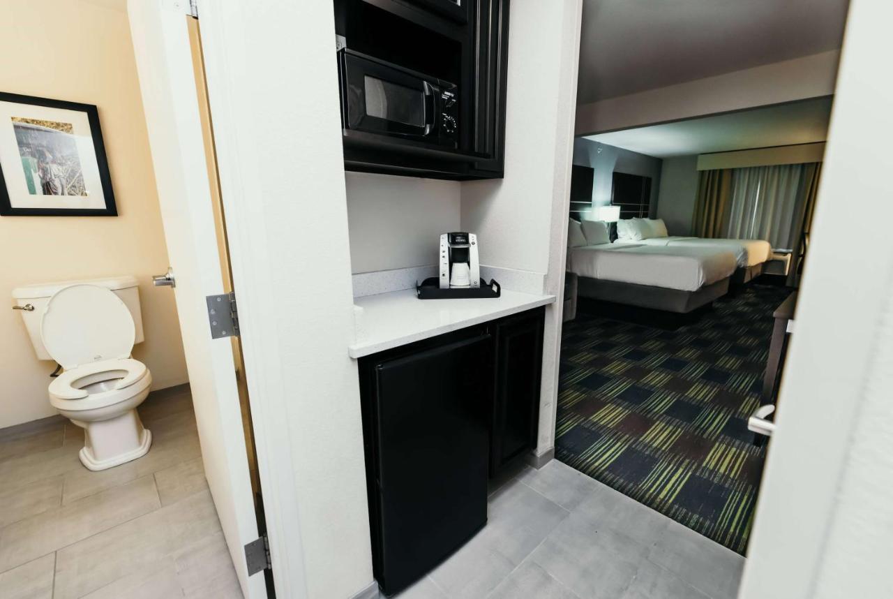 La Quinta Inn & Suites By Wyndham Ankeny Ia - Des Moines Ia Bagian luar foto