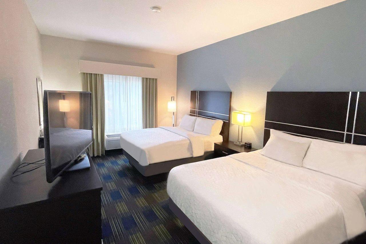 La Quinta Inn & Suites By Wyndham Ankeny Ia - Des Moines Ia Bagian luar foto